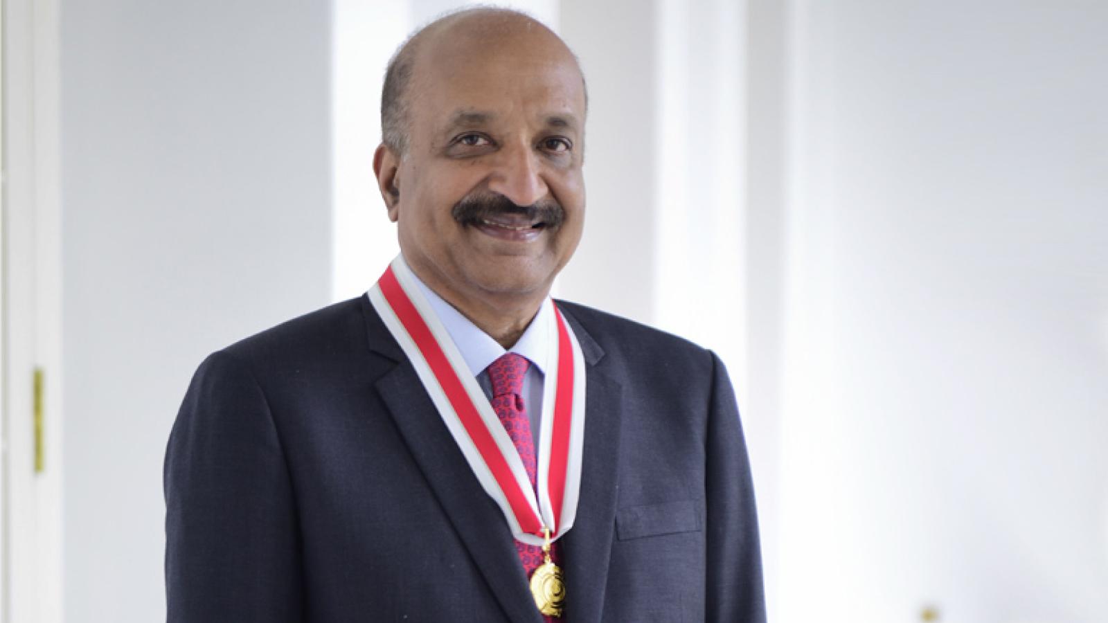 Dr. Ranga Krishnan wearing his Honorary Citizen Award medallion