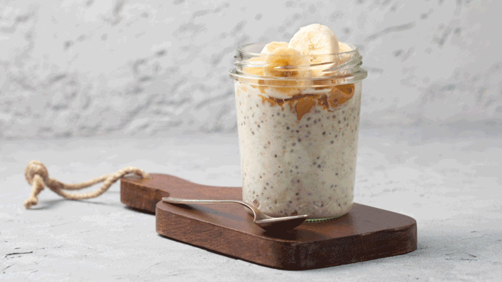 Banana-Nut Overnight Oats