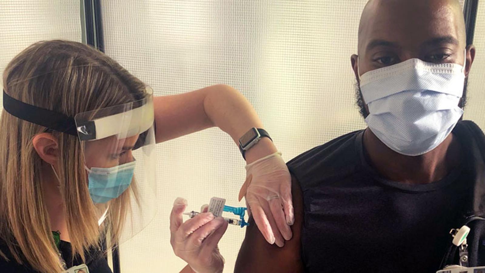 Carl Lambert Jr., MD