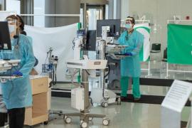 Doctors working in Rush's Brennan Pavilion