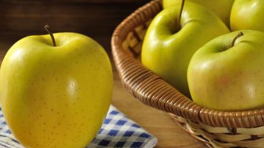 guilt-free-apple-strudel-recipe.jpg